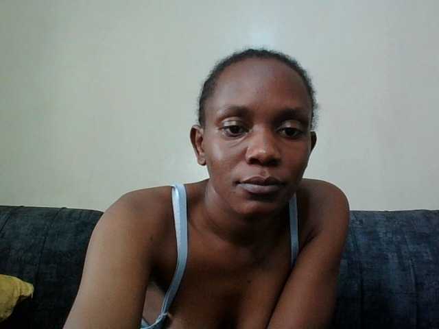 Minimochie live cam on BongaCams