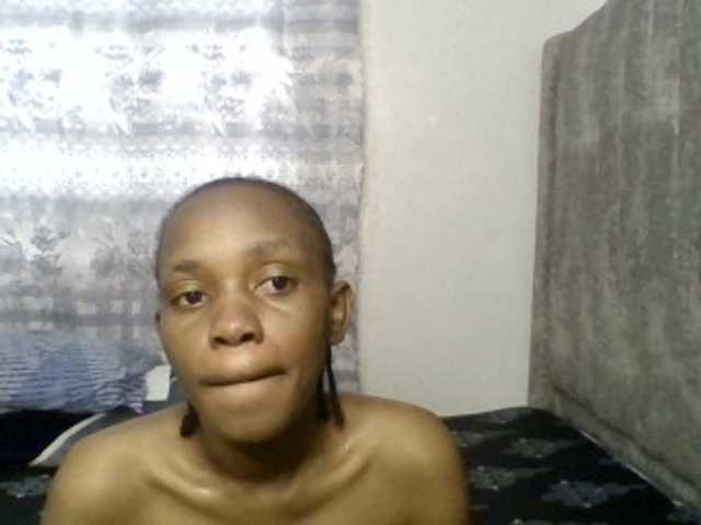 Minimochie live cam on BongaCams