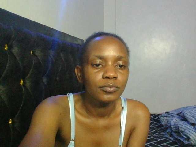 Minimochie live cam on BongaCams