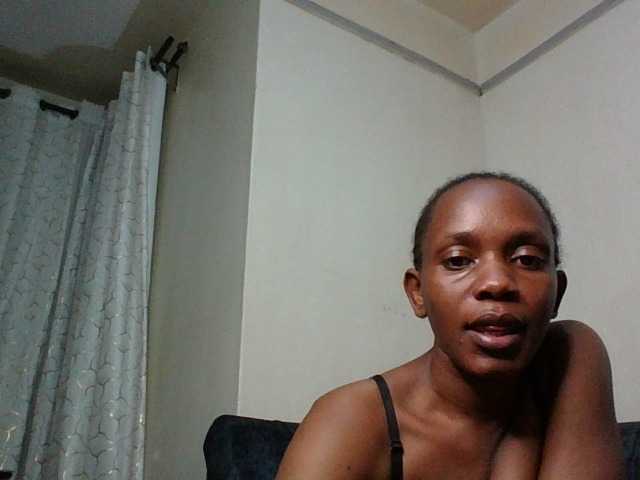 Minimochie live cam on BongaCams