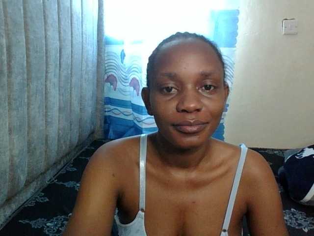 Minimochie live cam on BongaCams