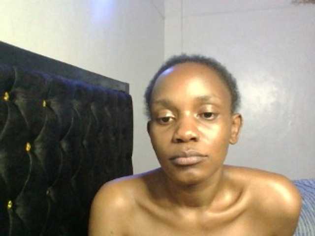 Minimochie live cam on BongaCams
