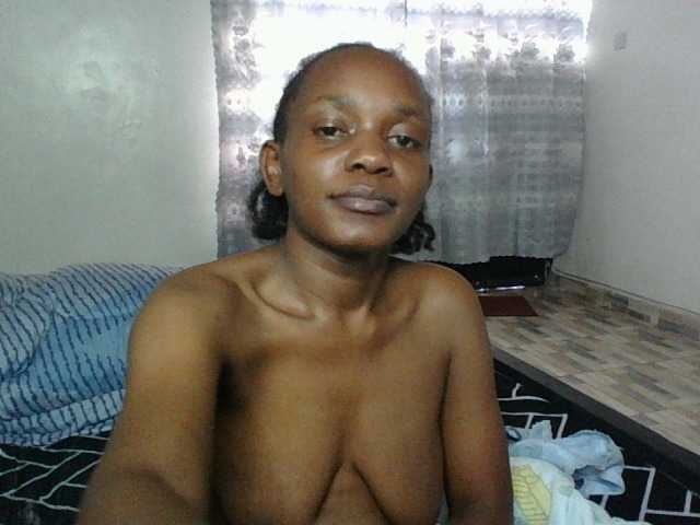 Minimochie live cam on BongaCams