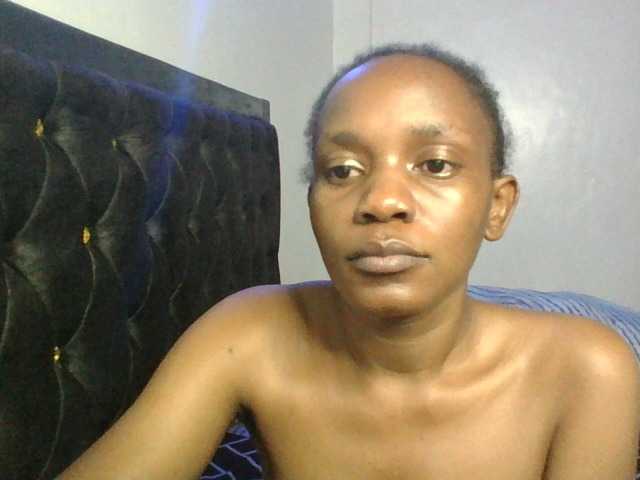 Minimochie live cam on BongaCams