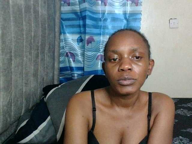 Minimochie live cam on BongaCams