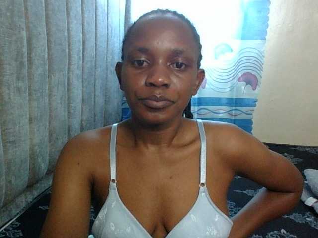 Minimochie live cam on BongaCams