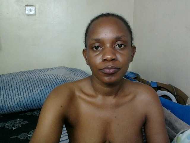 Minimochie live cam on BongaCams