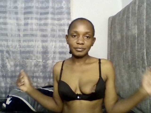 Minimochie live cam on BongaCams