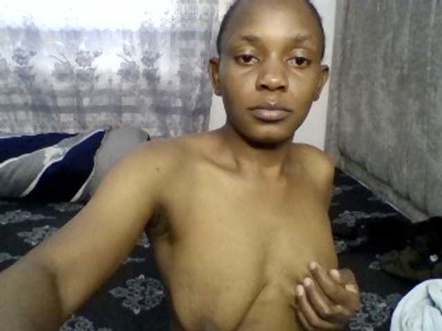 Minimochie live cam on BongaCams