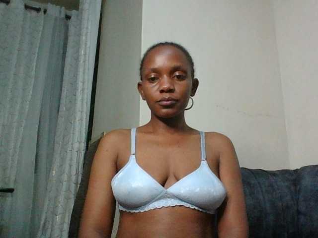 Minimochie live cam on BongaCams