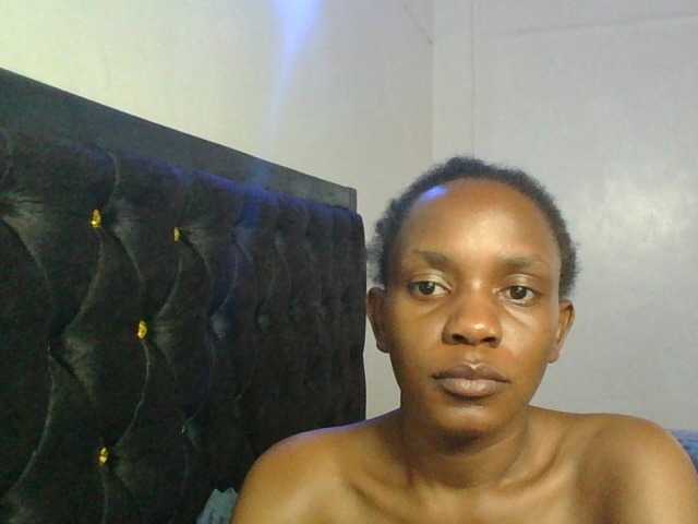 Minimochie live cam on BongaCams