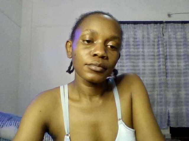 Minimochie live cam on BongaCams
