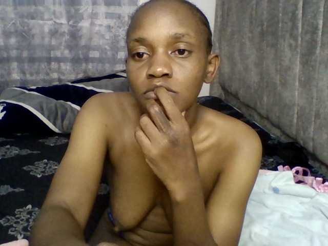 Minimochie live cam on BongaCams