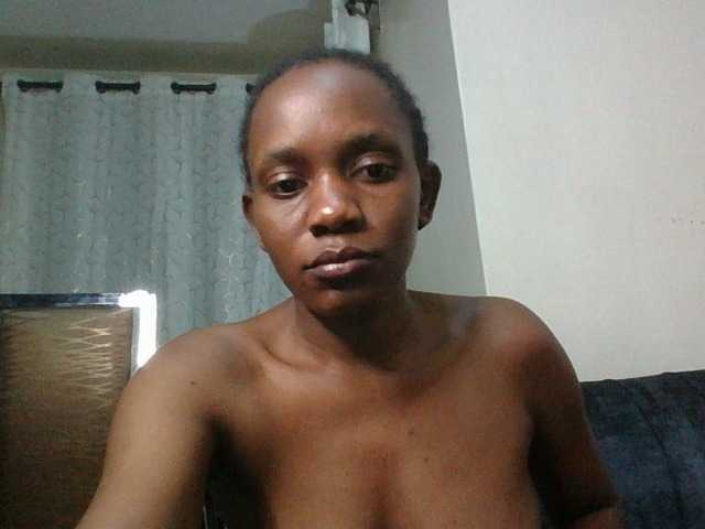Minimochie live cam on BongaCams