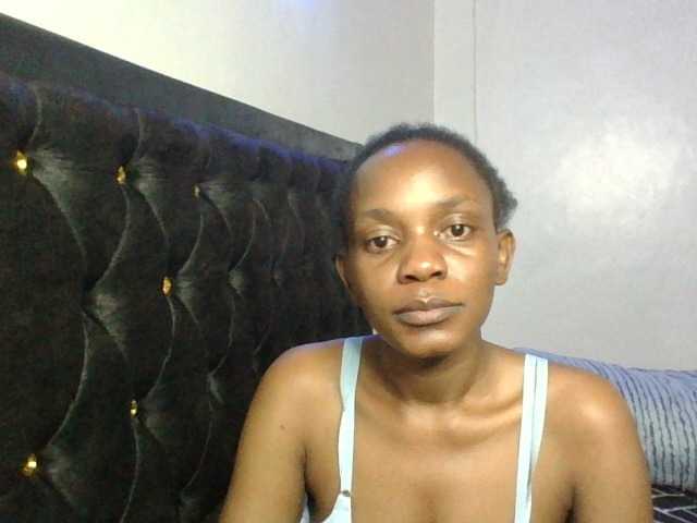 Minimochie live cam on BongaCams