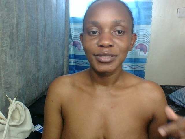 Minimochie live cam on BongaCams