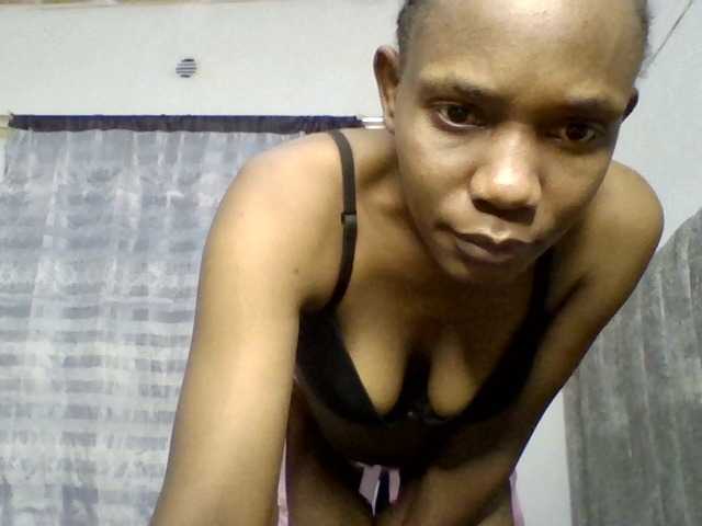 Minimochie live cam on BongaCams