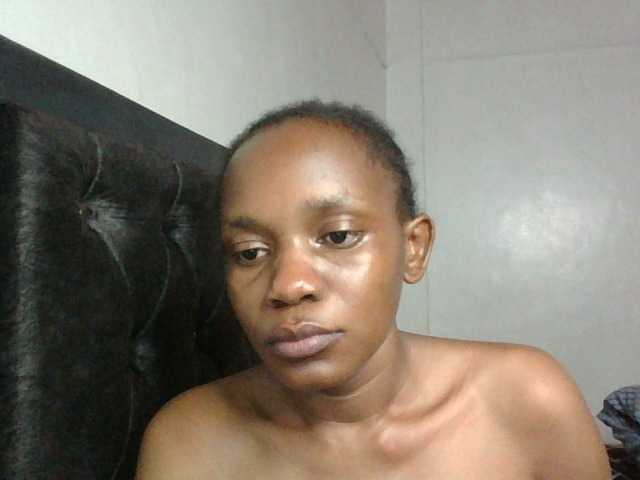 Minimochie live cam on BongaCams