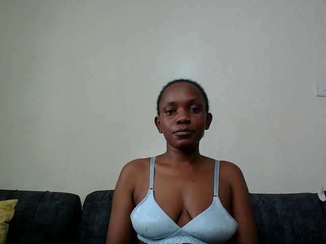 Minimochie live cam on BongaCams