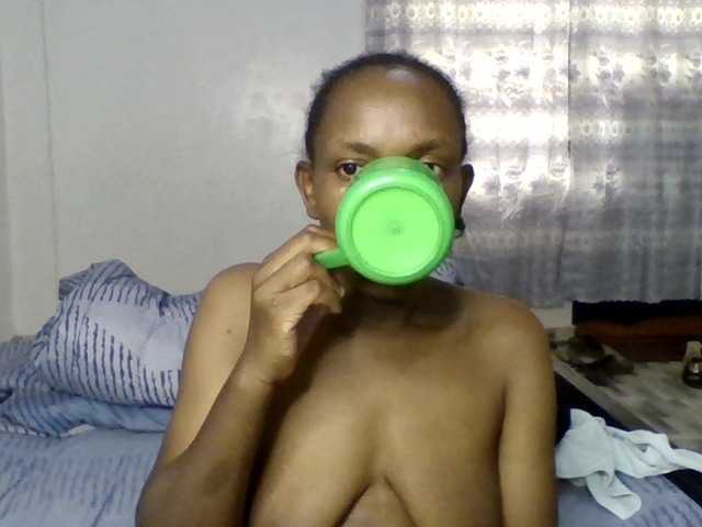 Minimochie live cam on BongaCams