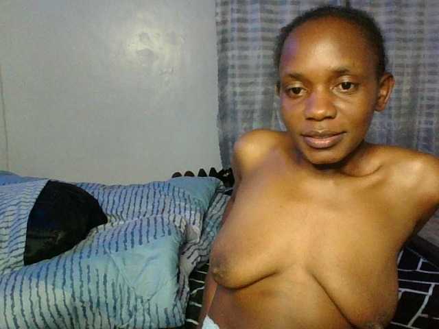 Minimochie live cam on BongaCams