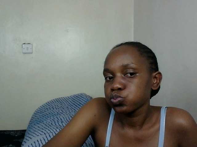 Minimochie live cam on BongaCams