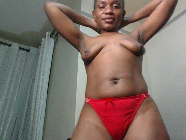 Minimochie live cam on BongaCams