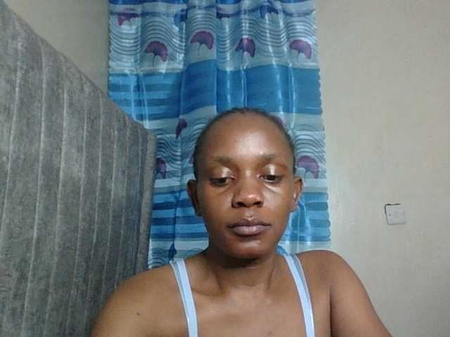 Minimochie live cam on BongaCams