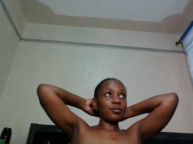Minimochie live cam on BongaCams
