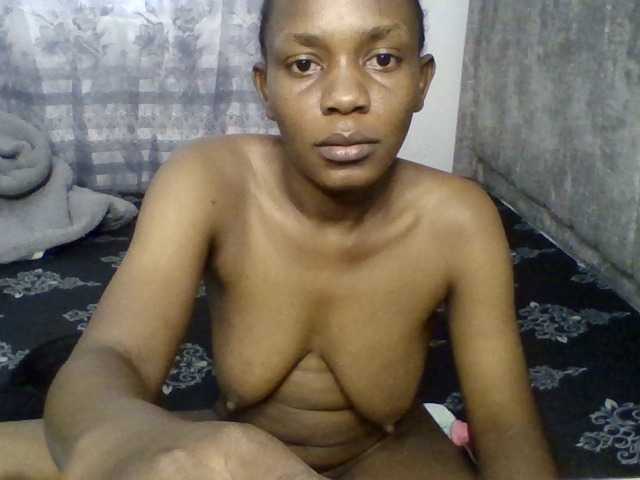 Minimochie live cam on BongaCams