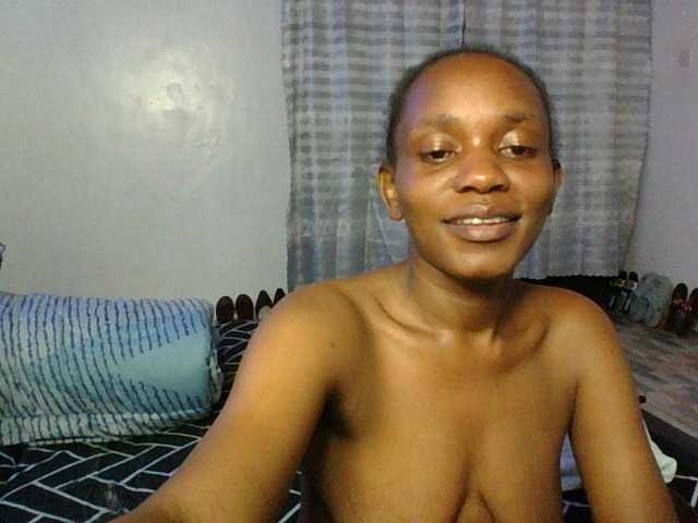 Minimochie live cam on BongaCams