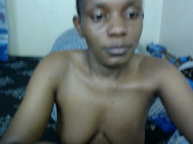 Minimochie live cam on BongaCams