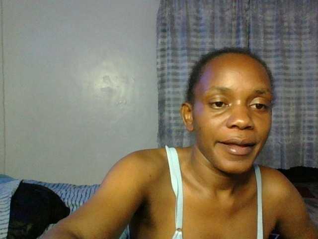 Minimochie live cam on BongaCams