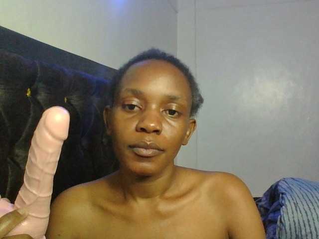 Minimochie live cam on BongaCams