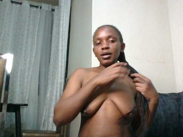 Minimochie live cam on BongaCams