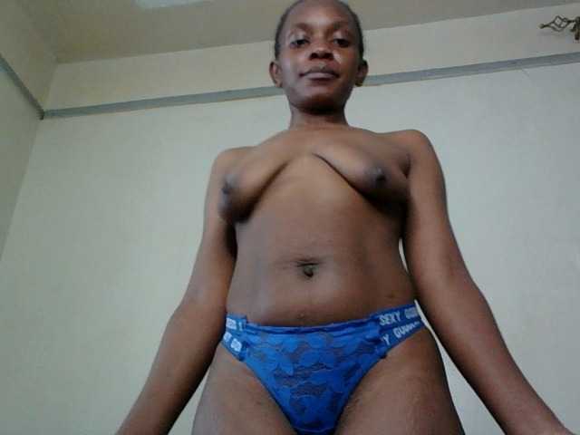 Minimochie live cam on BongaCams