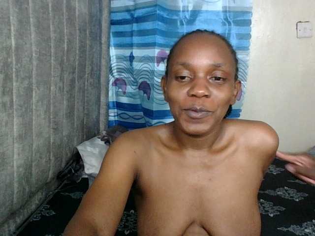 Minimochie live cam on BongaCams