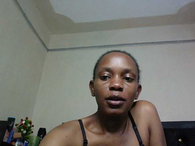 Minimochie live cam on BongaCams