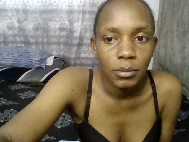 Minimochie live cam on BongaCams