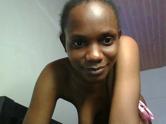 Minimochie live cam on BongaCams