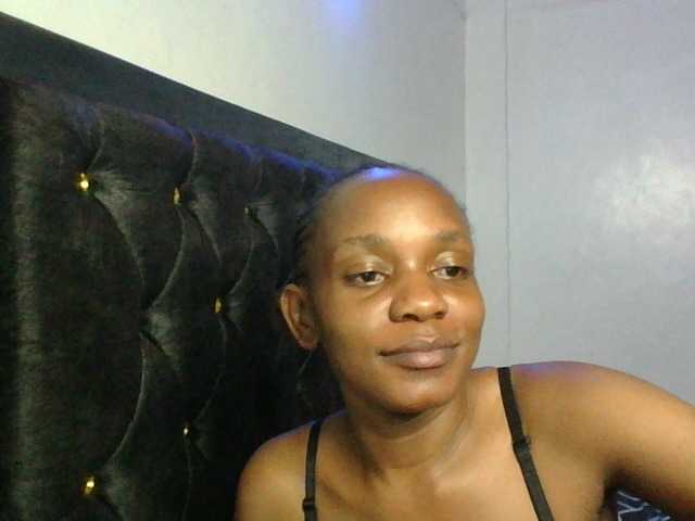Minimochie live cam on BongaCams