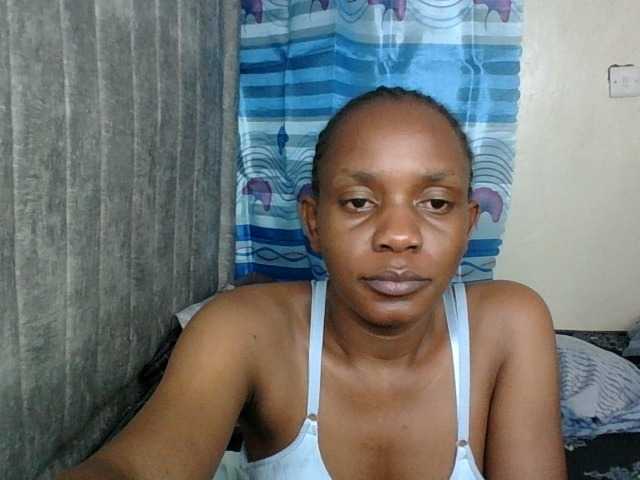 Minimochie live cam on BongaCams