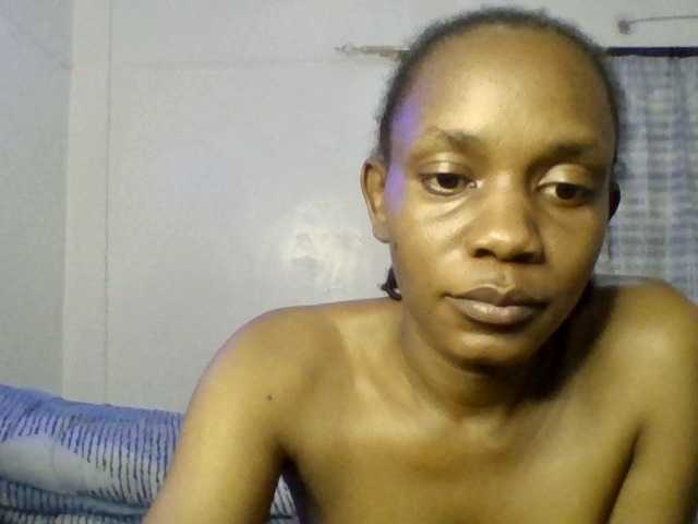 Minimochie live cam on BongaCams