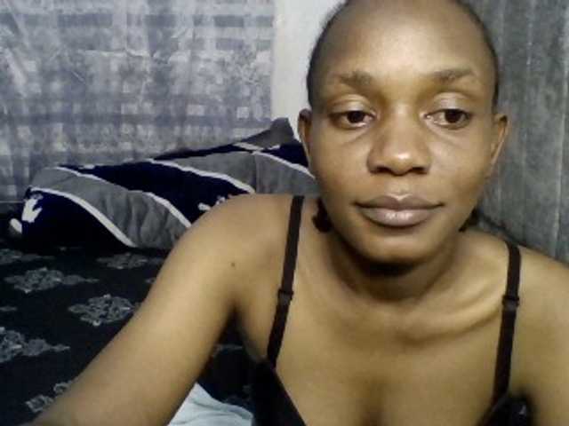 Minimochie live cam on BongaCams