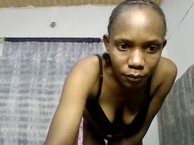 Minimochie live cam on BongaCams