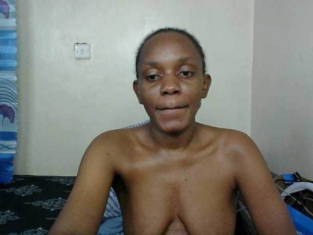 Minimochie live cam on BongaCams