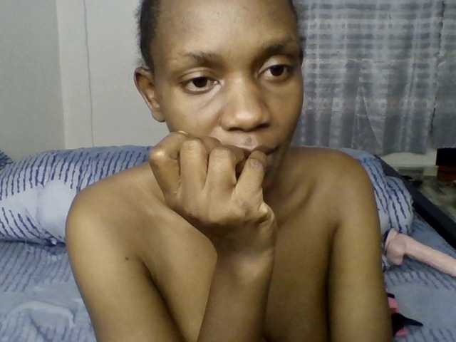 Minimochie live cam on BongaCams