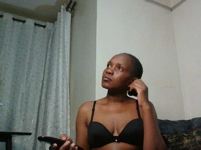 Minimochie live cam on BongaCams