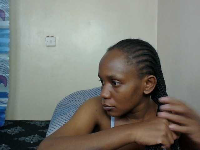 Minimochie live cam on BongaCams