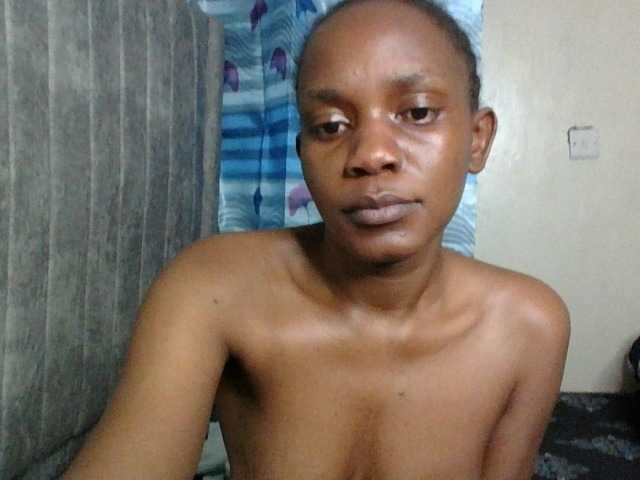 Minimochie live cam on BongaCams